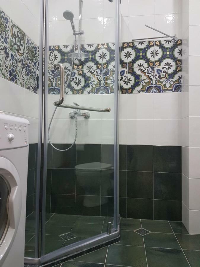 Apartment Lotos Batumi 72 מראה חיצוני תמונה