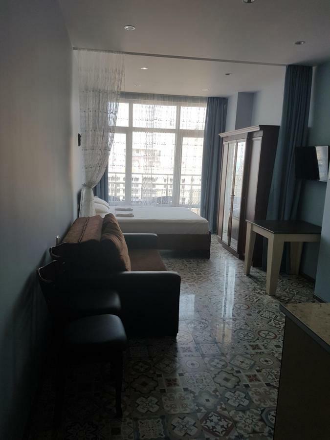 Apartment Lotos Batumi 72 מראה חיצוני תמונה