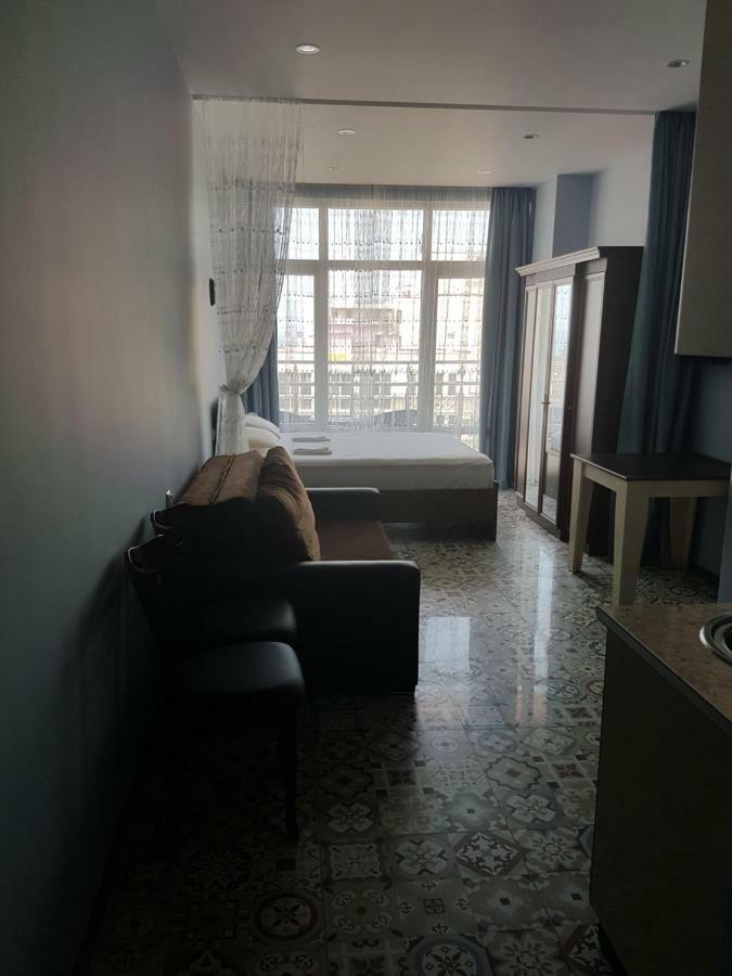 Apartment Lotos Batumi 72 מראה חיצוני תמונה